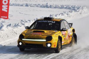 Первый заезд открыл класс Спорт+: Subaru Impreza против Toyota RAV4. - subarist.ru