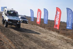 Но Land Cruiser Prado в полёте опережает наш Legacy! - subarist.ru