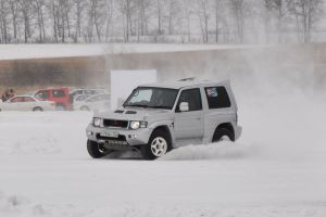 Логинов Александр на Mitsubishi Pajero Evolution занял третье место среди внедорожников. - subarist.ru
